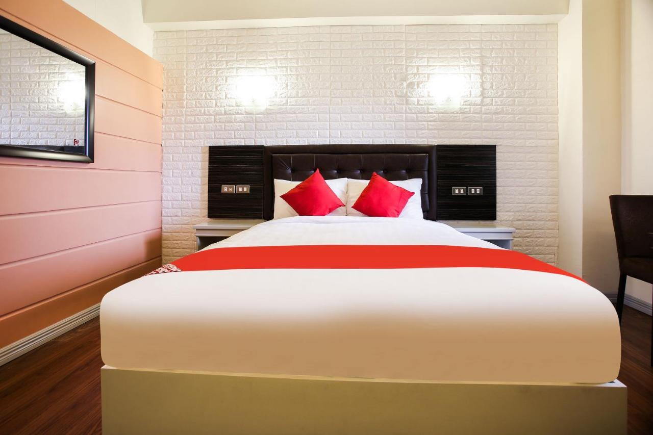 โรงแรมโอโย 217 ที-อารา อังเฮเลส ภายนอก รูปภาพ
