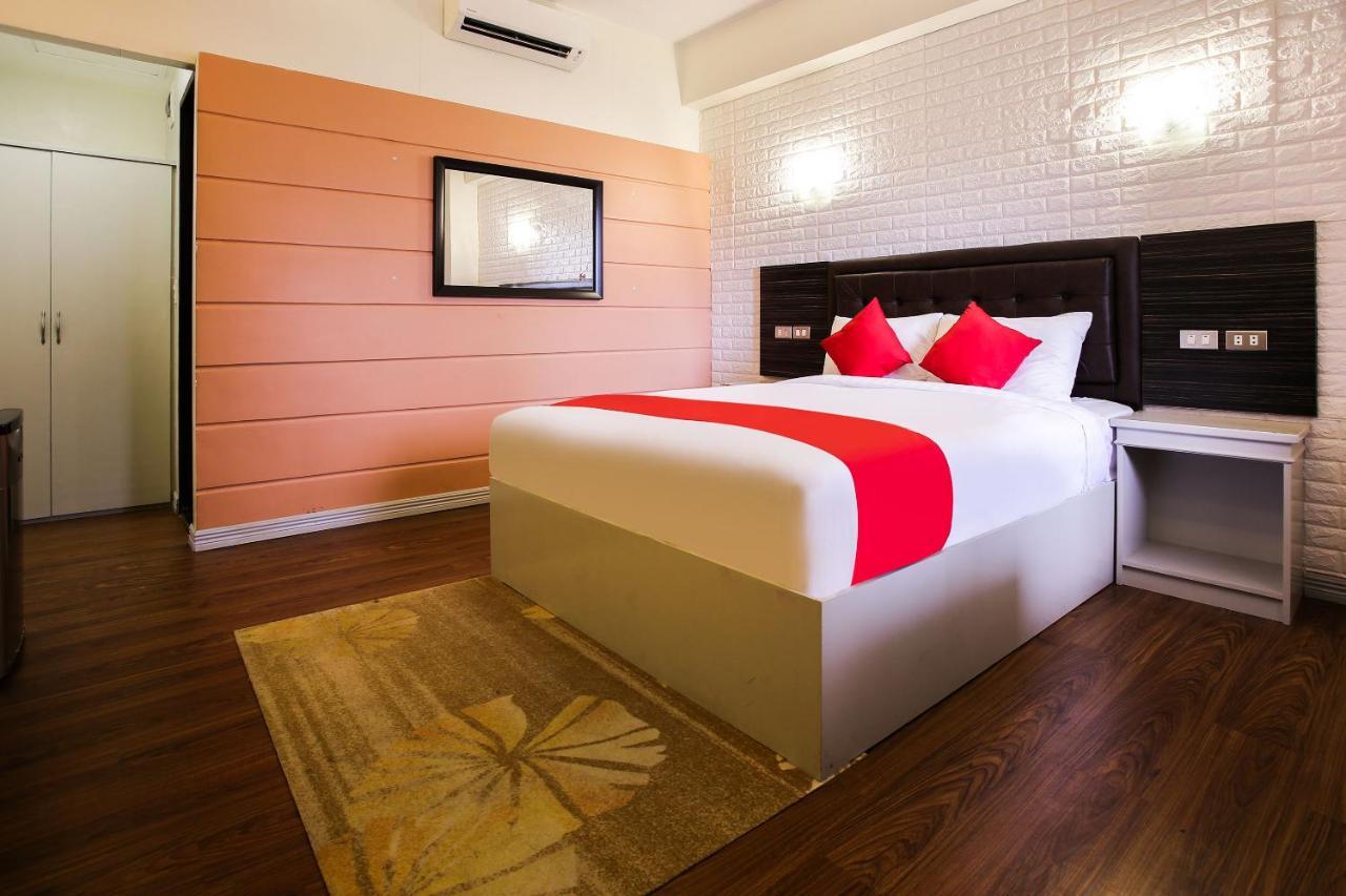 โรงแรมโอโย 217 ที-อารา อังเฮเลส ภายนอก รูปภาพ