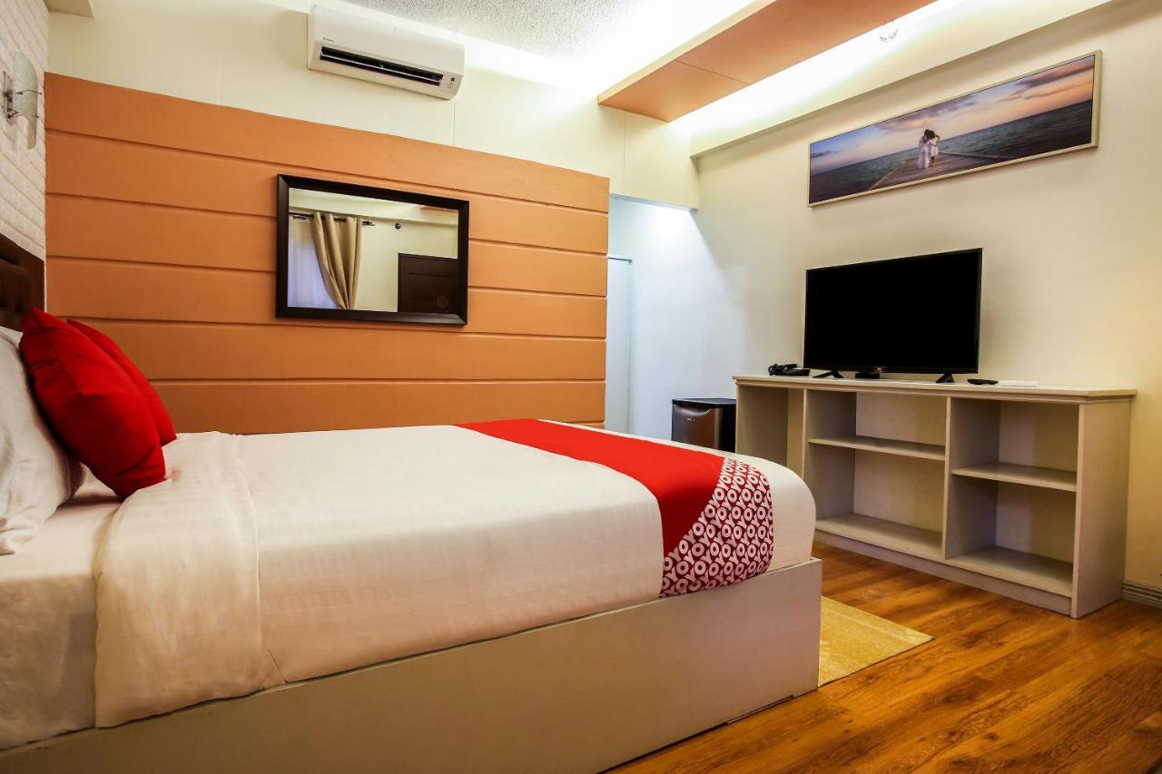 โรงแรมโอโย 217 ที-อารา อังเฮเลส ภายนอก รูปภาพ